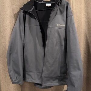 Columbia Men's Dark Gray Hooded Windbreaker